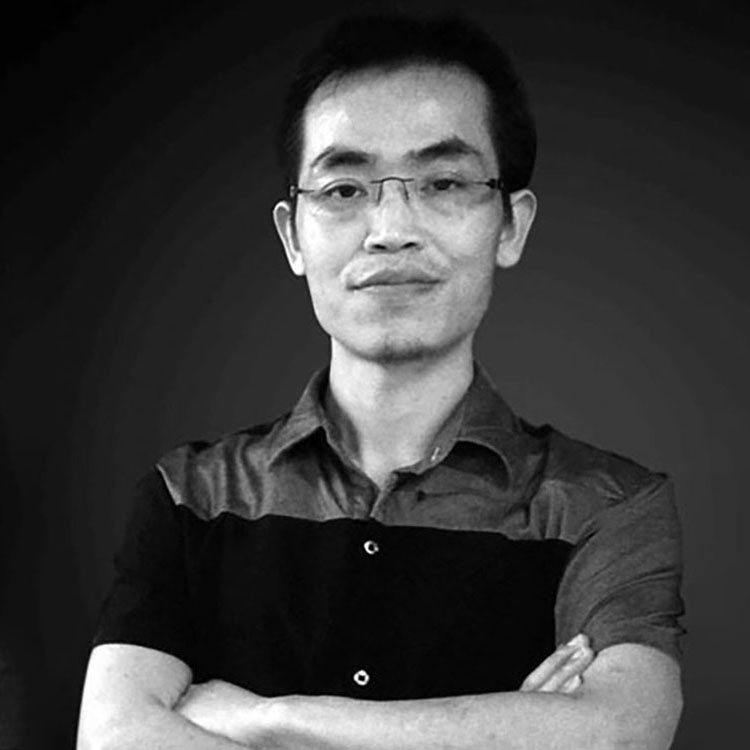设 计 师