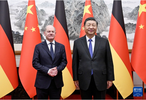 习近平会见德国总理朔尔茨
